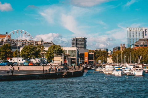 Stand Up Paddle Boarding on the Avon - Bristol & Bath